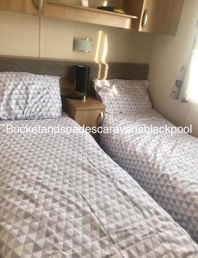 Blackpool Caravans Marton Mere 外观 照片
