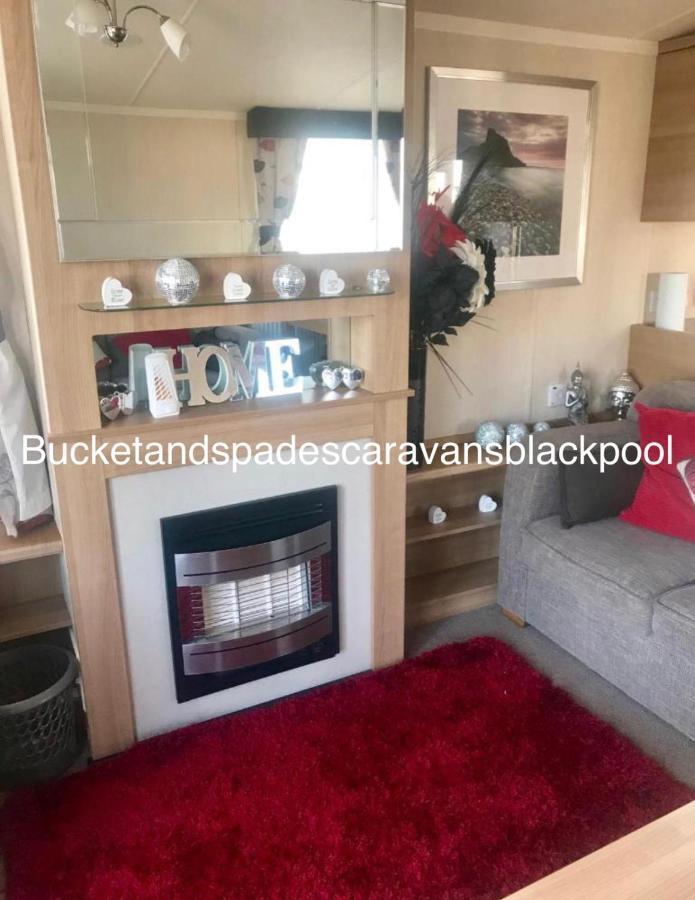 Blackpool Caravans Marton Mere 外观 照片